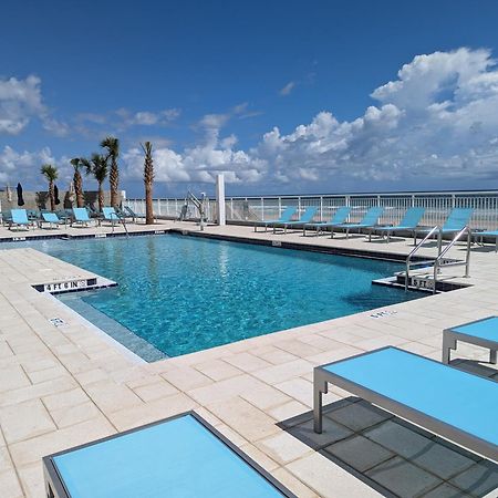 Holiday Inn Express & Suites Oceanfront Daytona Beach Shores By Ihg Buitenkant foto