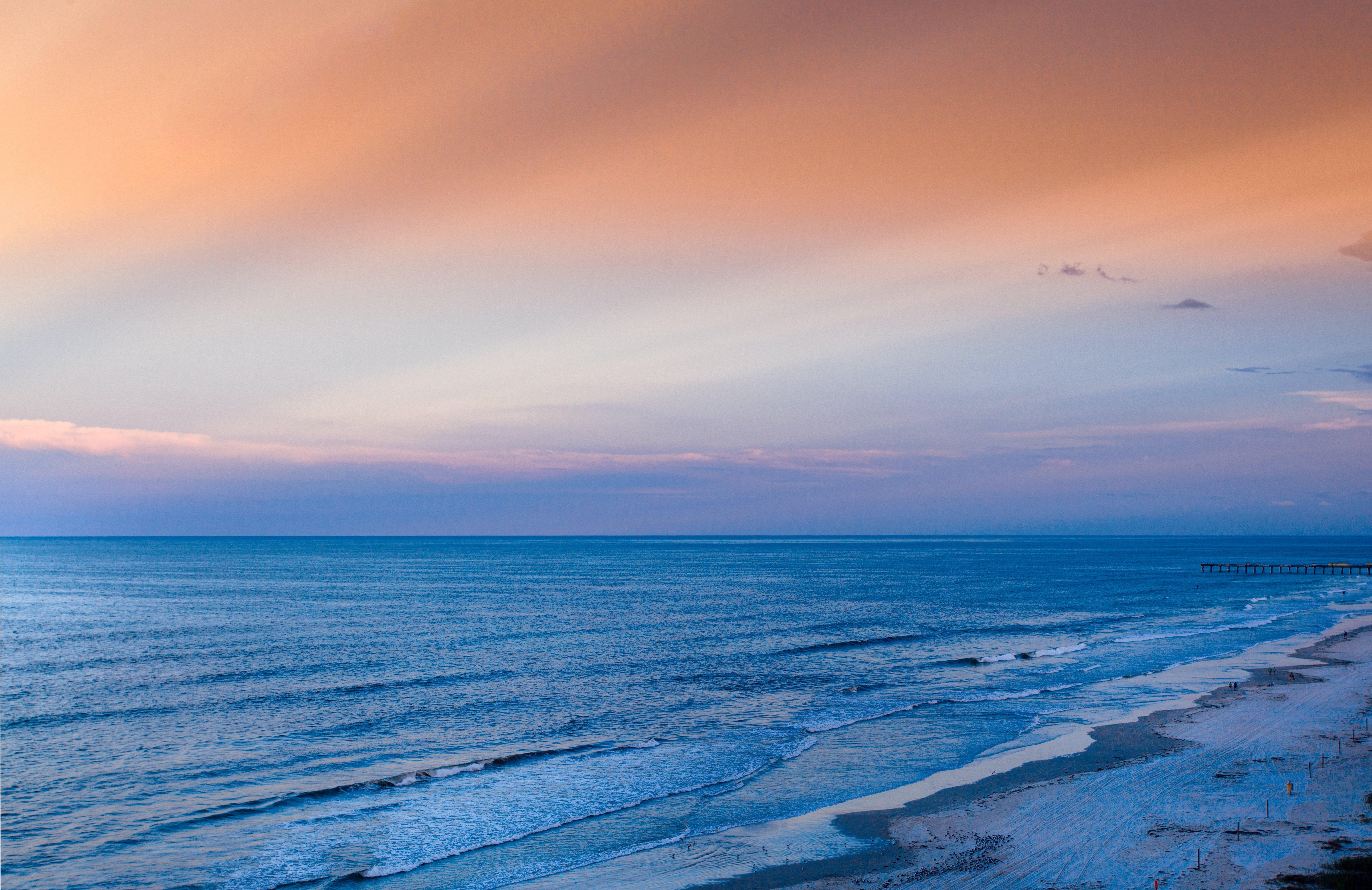 Holiday Inn Express & Suites Oceanfront Daytona Beach Shores By Ihg Buitenkant foto