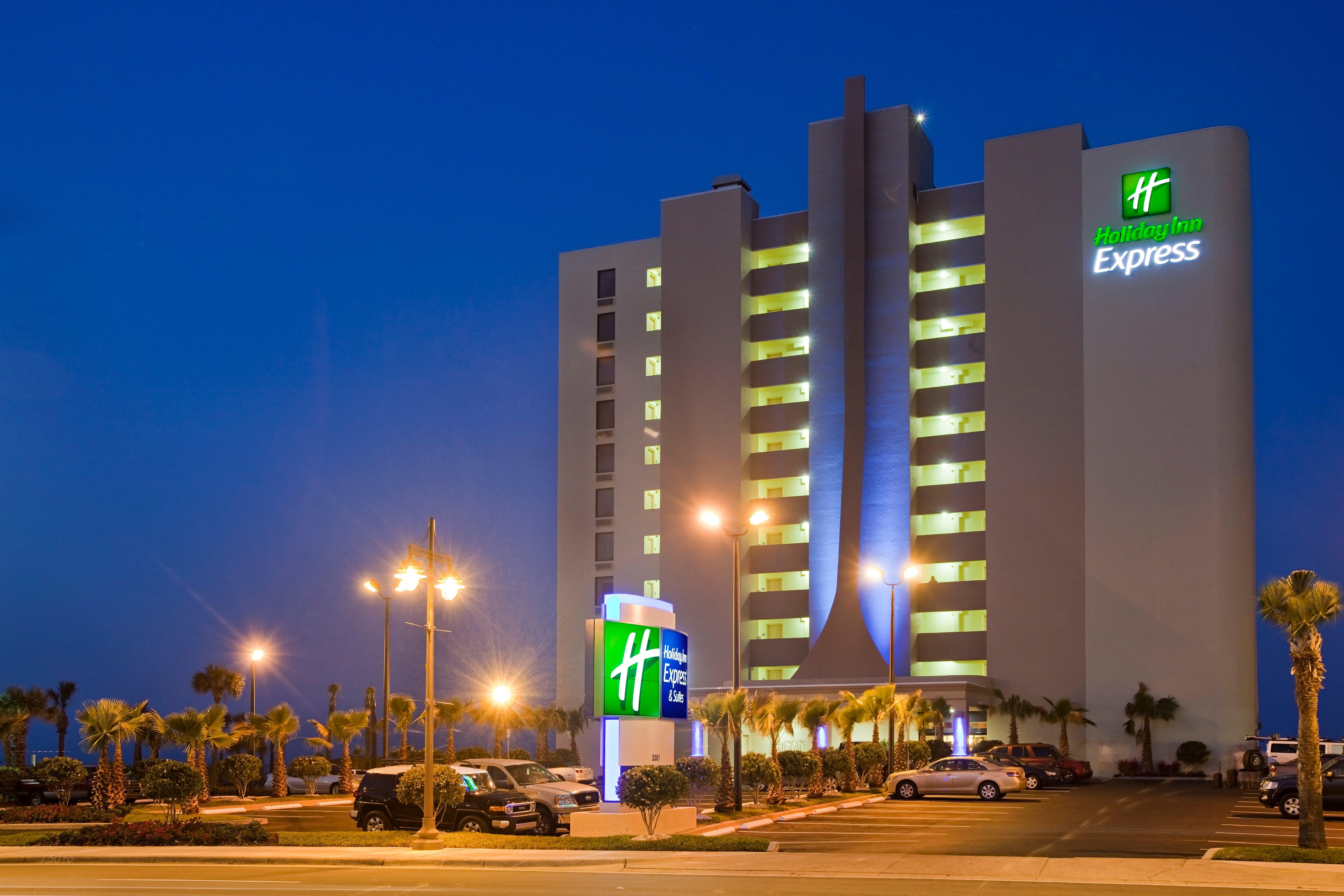Holiday Inn Express & Suites Oceanfront Daytona Beach Shores By Ihg Buitenkant foto