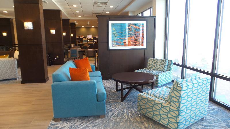 Holiday Inn Express & Suites Oceanfront Daytona Beach Shores By Ihg Buitenkant foto